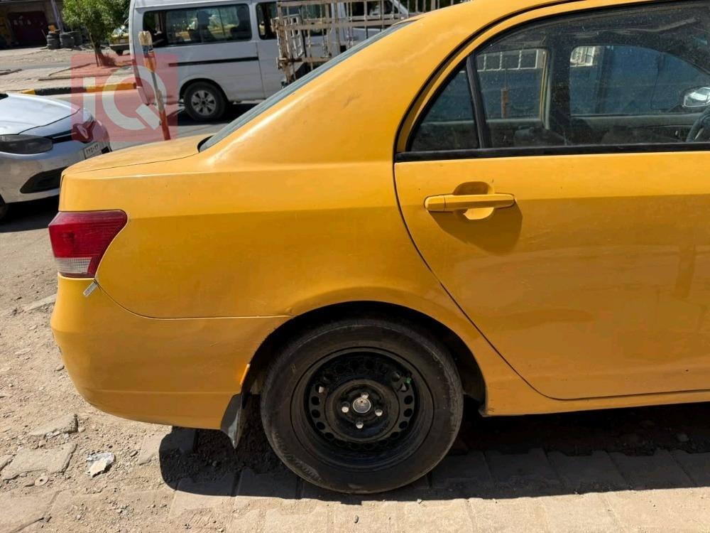 بي واي دي F3